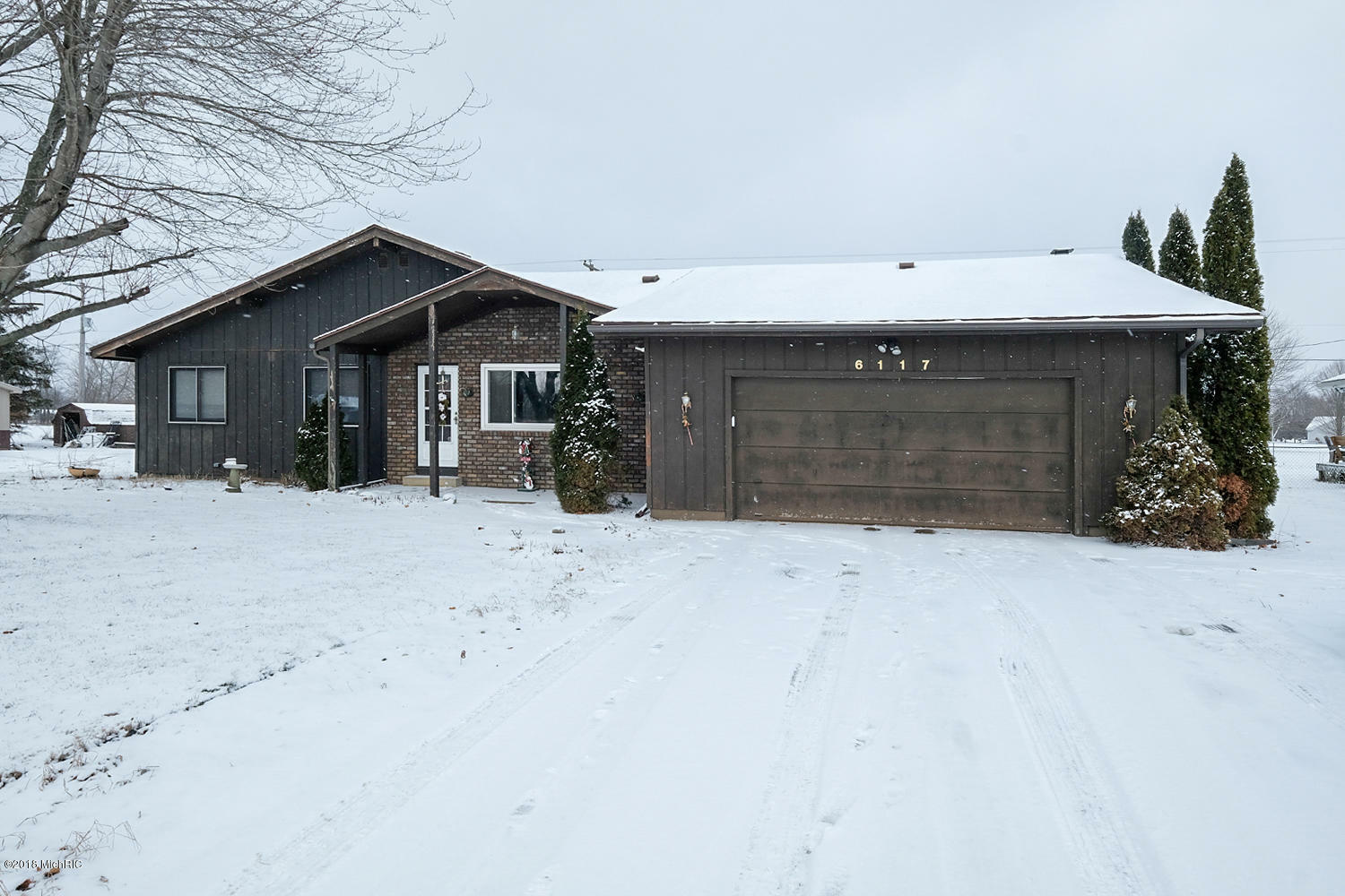 Property Photo:  6117 Rs Avenue E  MI 49088 