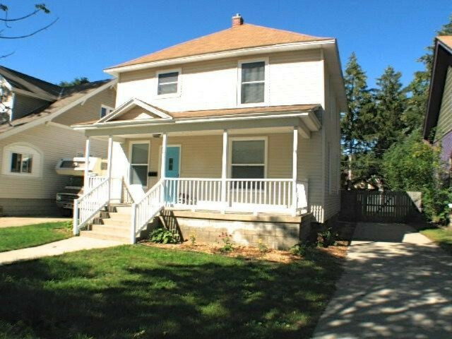 Property Photo: 205 W 16th Street MI 49423