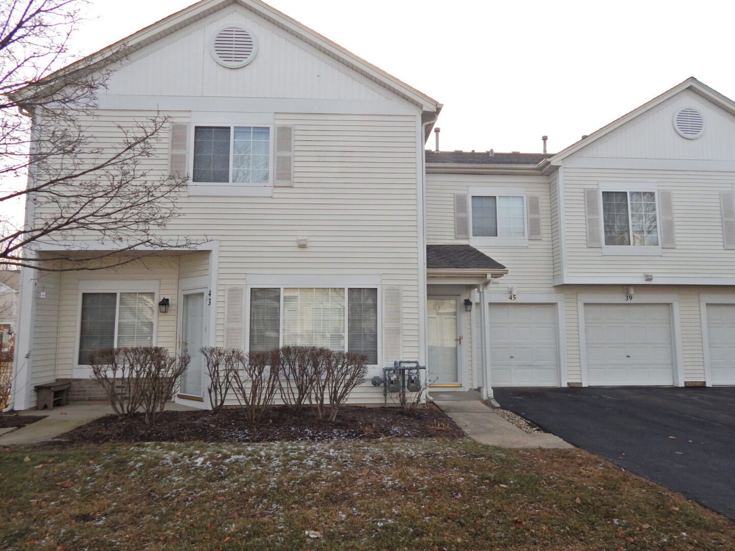 Property Photo: 45 Heather Glen Drive 45 IL 60504