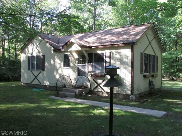 Property Photo:  174 E Pontaluna Road  MI 49444 