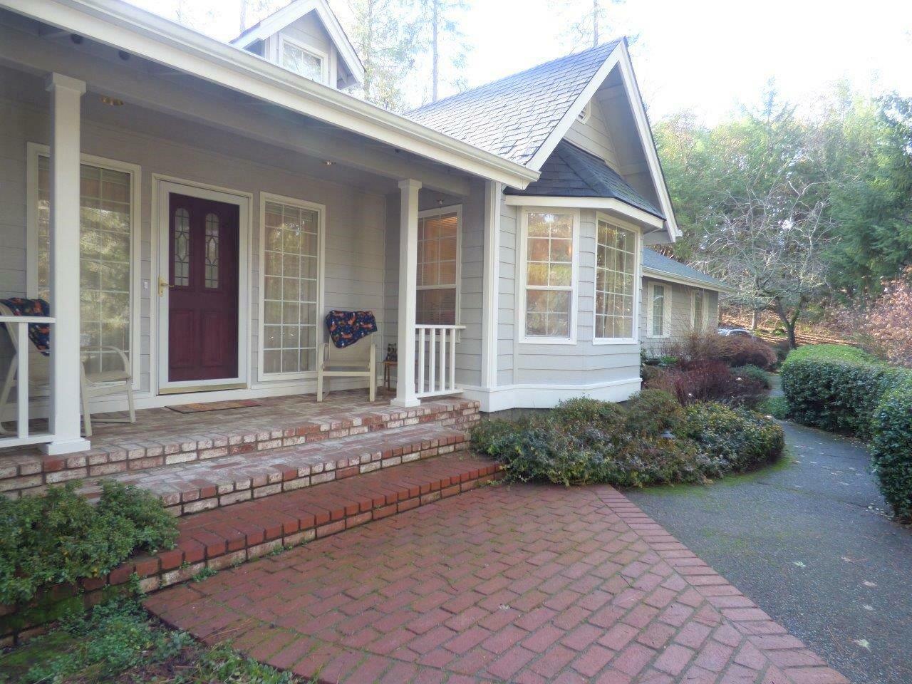 Property Photo:  970 Wards Creek Road  OR 97537 