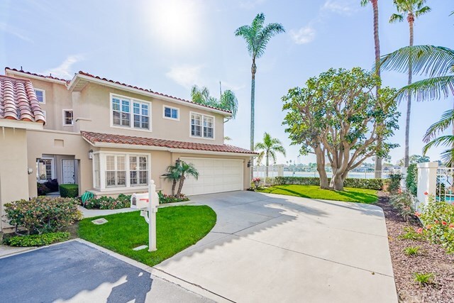 Property Photo:  300 Moonstone  CA 90803 