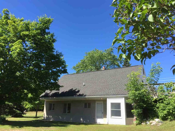 7981 S Pleasantview  Harbor Springs MI 49740 photo
