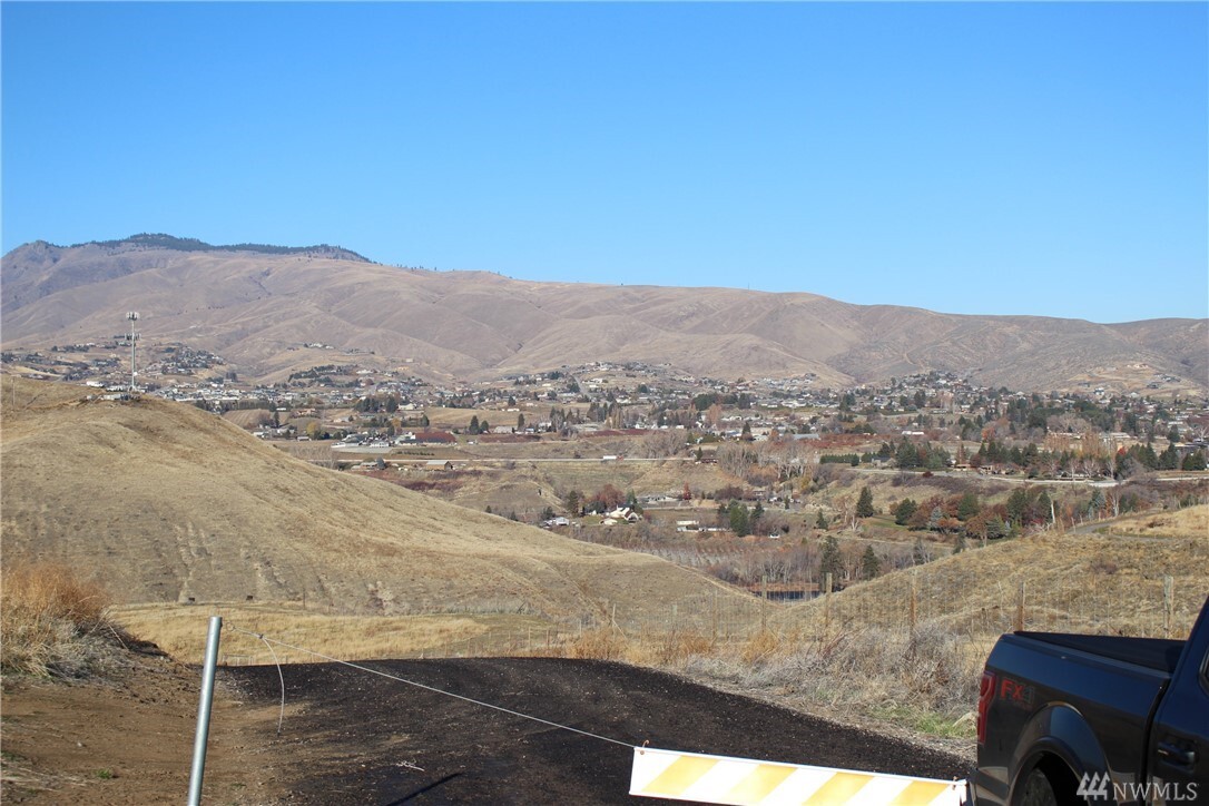 Property Photo: 0 North Rd WA 98801