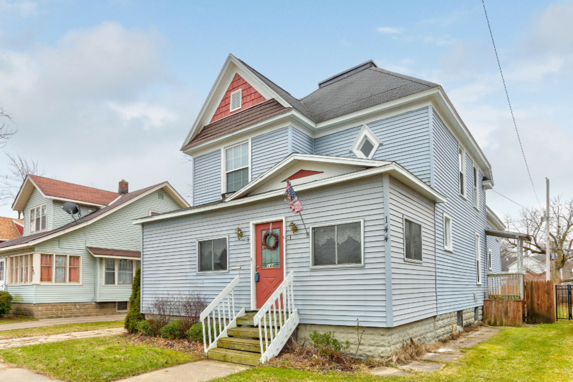 Property Photo: 144 E 16th Street MI 49423