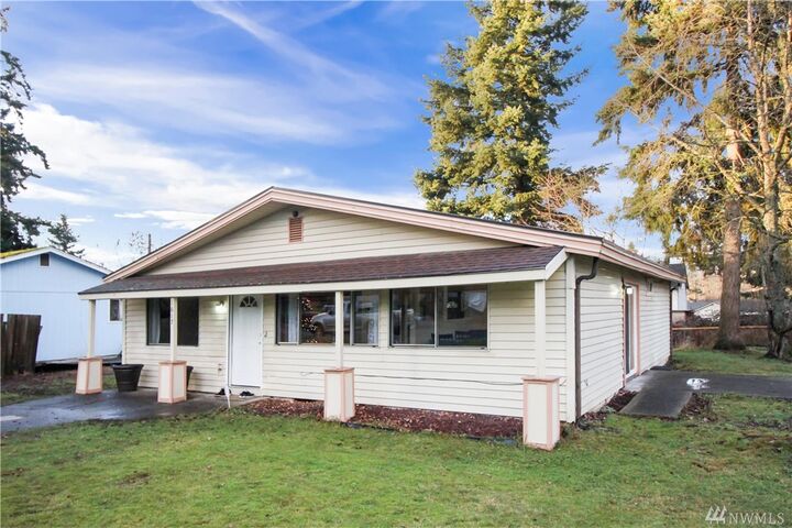 Property Photo: 1617 E 61st St WA 98404
