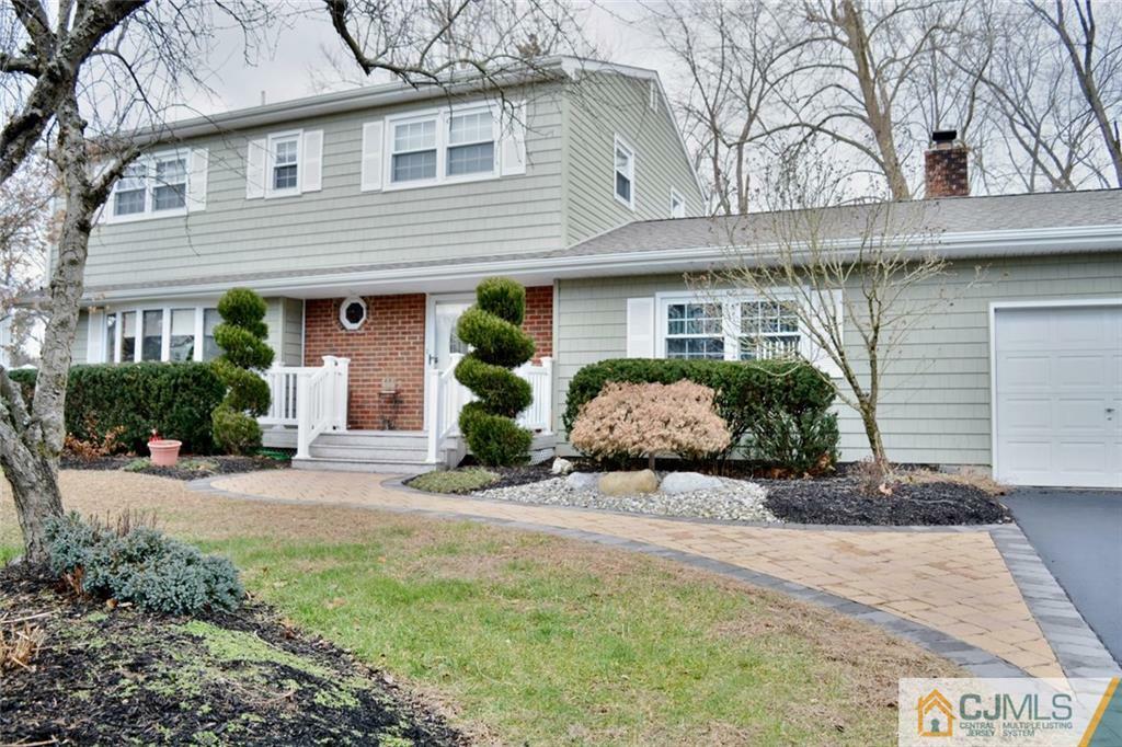 Property Photo:  4 Berkshire Drive  NJ 08520 