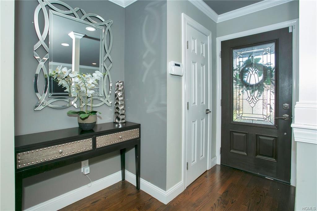 Property Photo:  31 Mark Lane  NY 10956 
