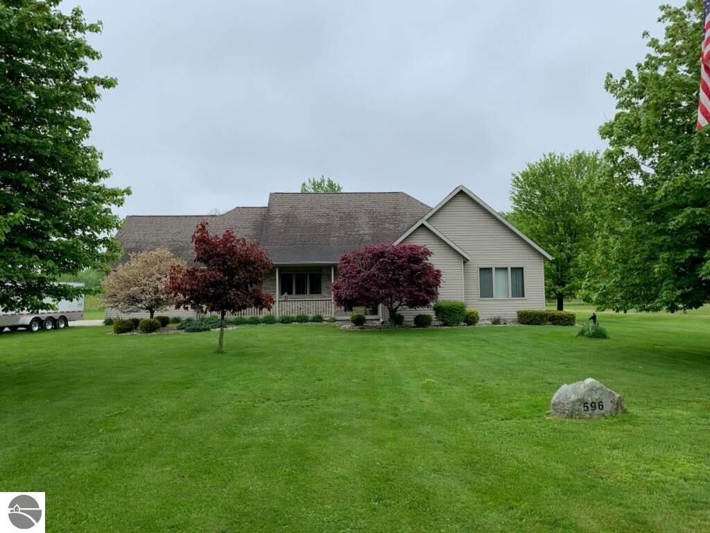 Property Photo: 596 S Fenmore Road MI 48637