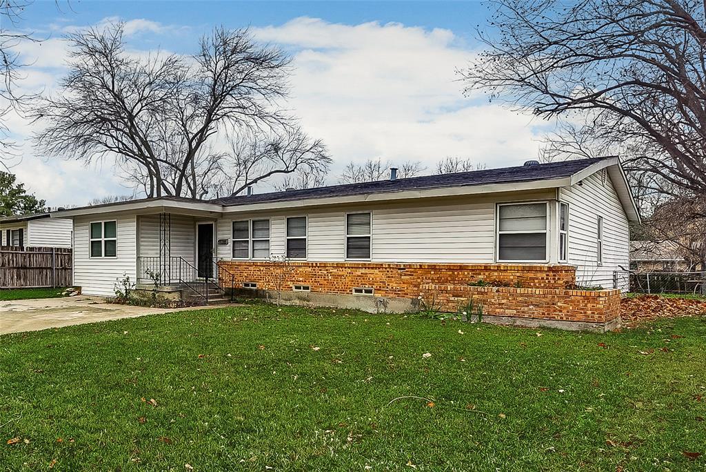 Property Photo:  1014 Burleson Street  TX 75050 
