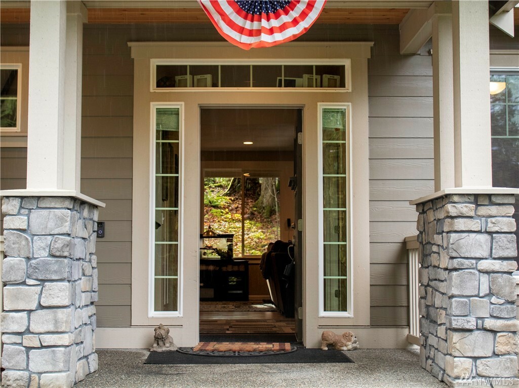 Property Photo: 24430 Florence Acres Rd WA 98272