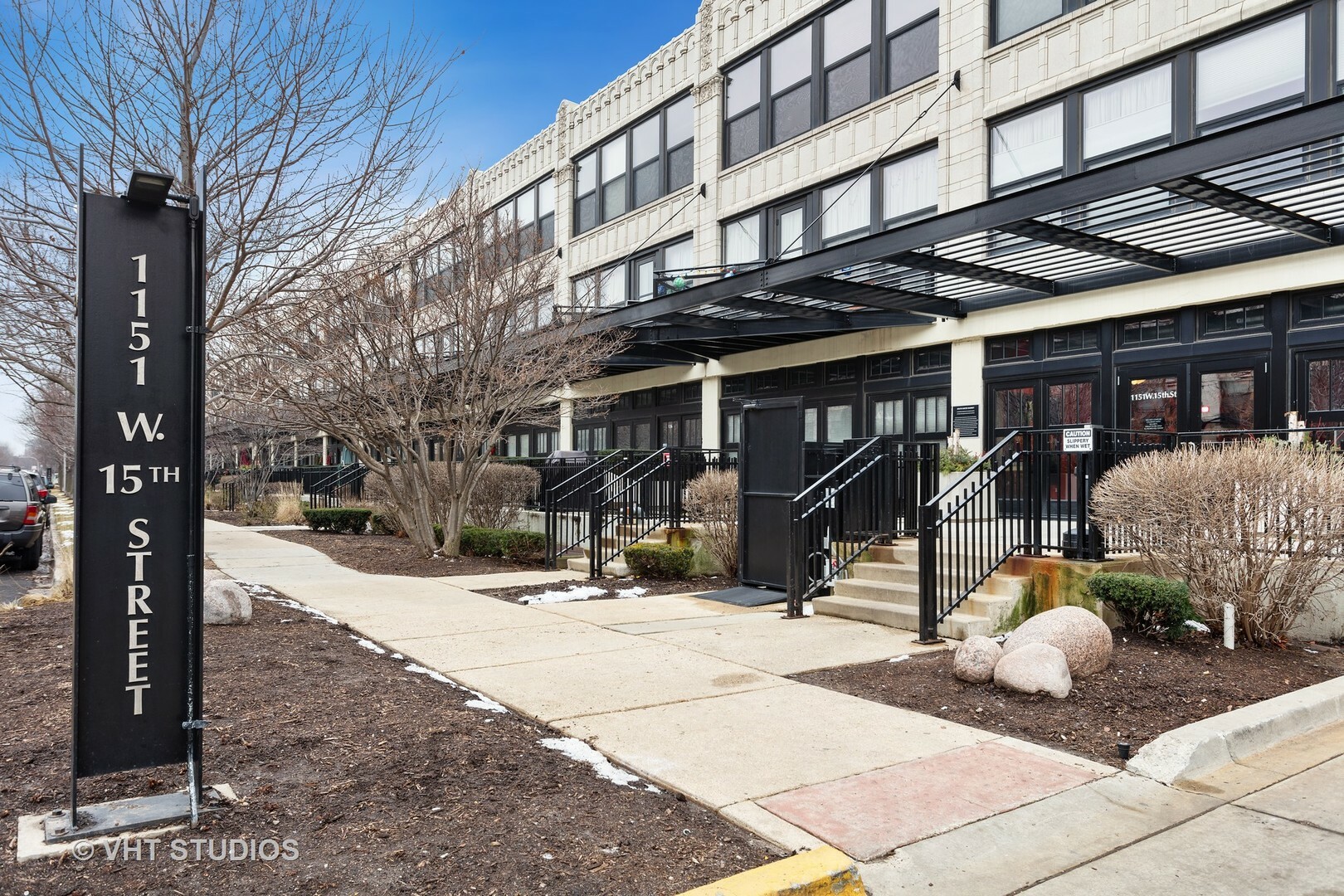 Property Photo: 1151 West 15th Street 240 IL 60608