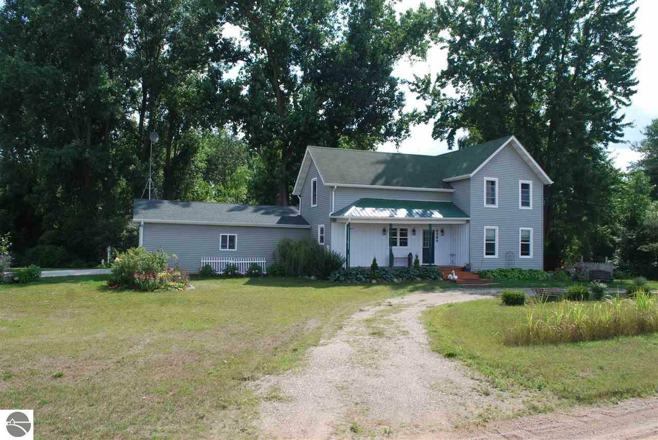 Property Photo:  9584 E Pleasant Valley Road  MI 48883 