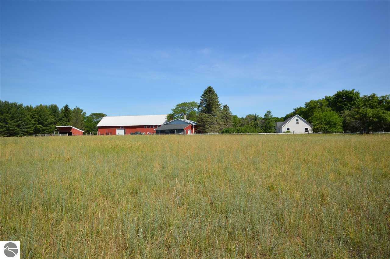 Property Photo:  3422 E Traverse Highway  MI 49685 