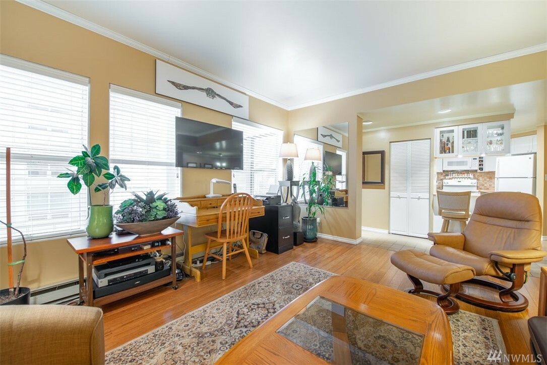 Property Photo: 2700 4th Ave 305 WA 98121