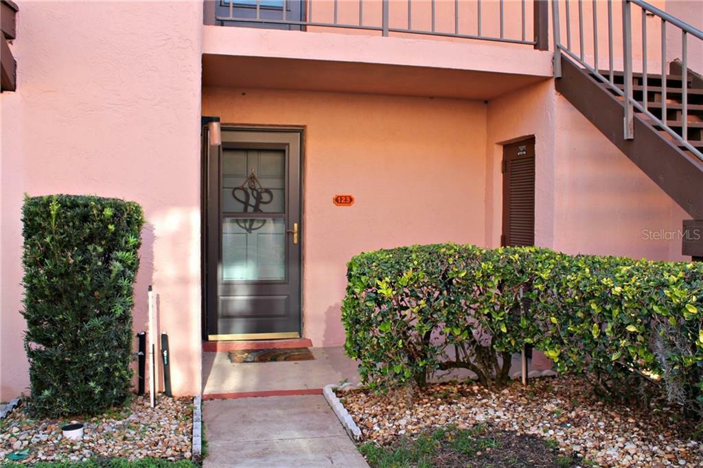 Property Photo: 123 La Casa 123 FL 33898