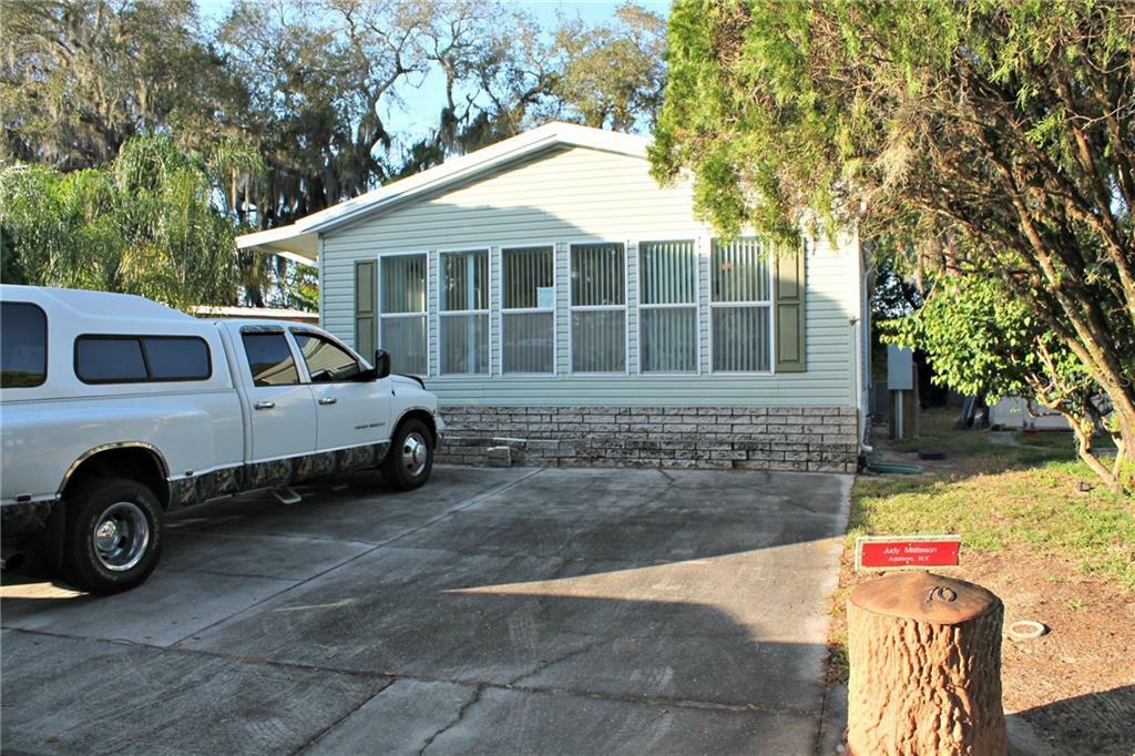 Property Photo: 70 Silversides FL 33853