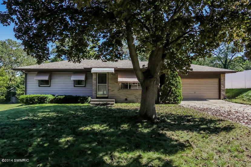 Property Photo:  1722 Willis Avenue NW  MI 49504 