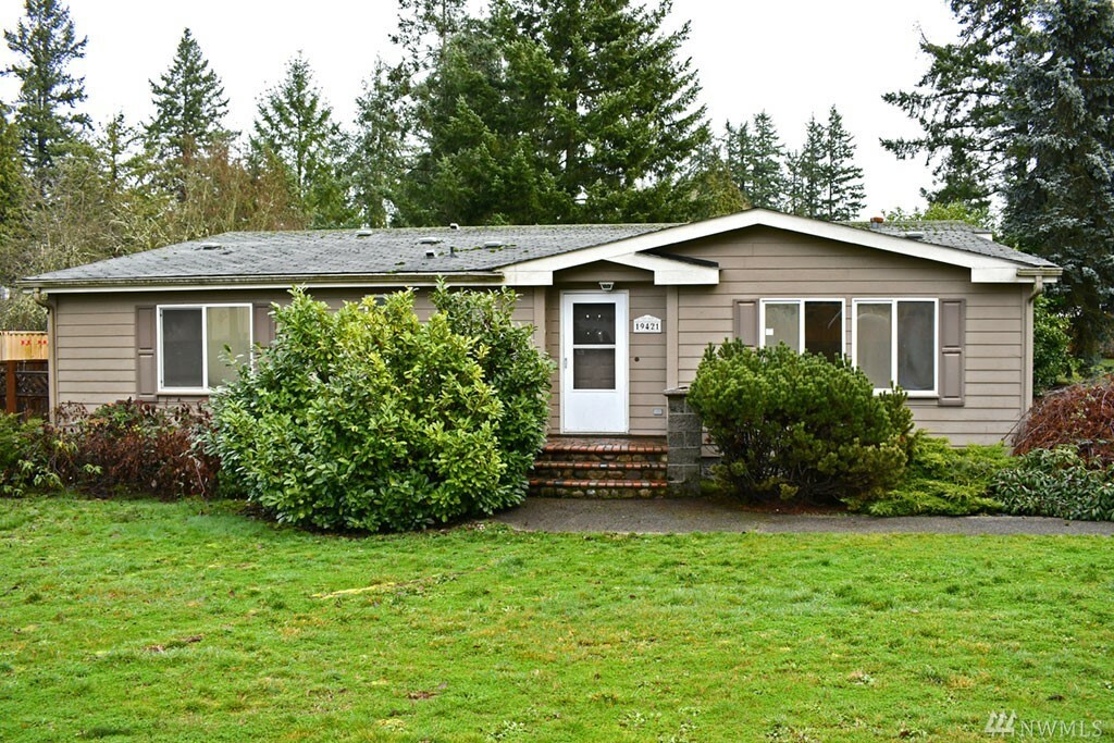 Property Photo:  19421 5th Ave E  WA 98387 