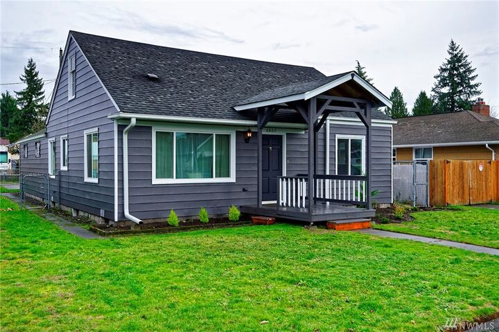 Property Photo: 6807 S Lawrence WA 98409