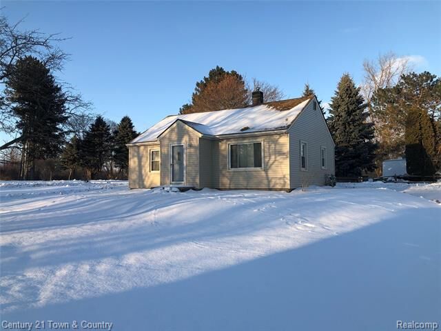 Property Photo: 58888 Lind Road MI 48094