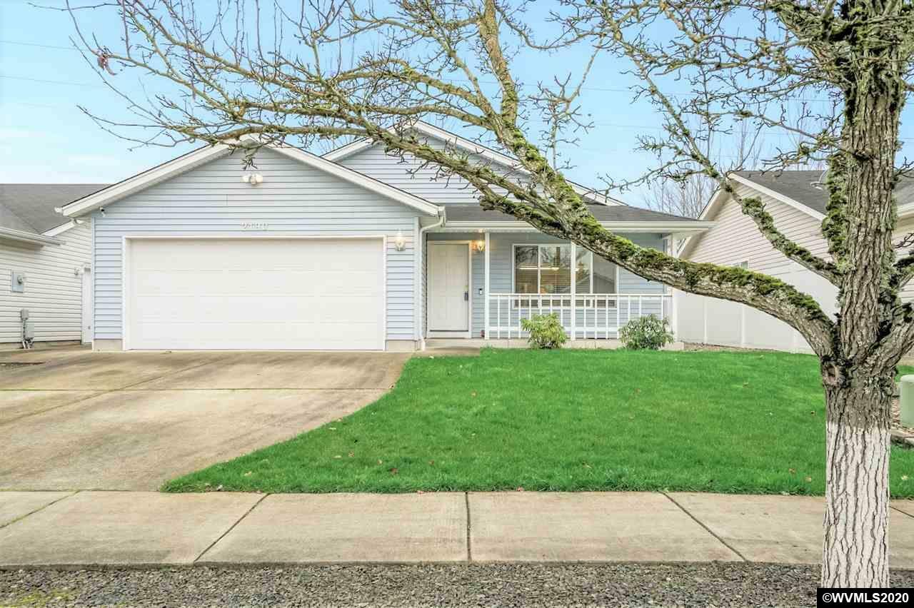 Property Photo: 2190 Del Rio Av SE OR 97322-6269