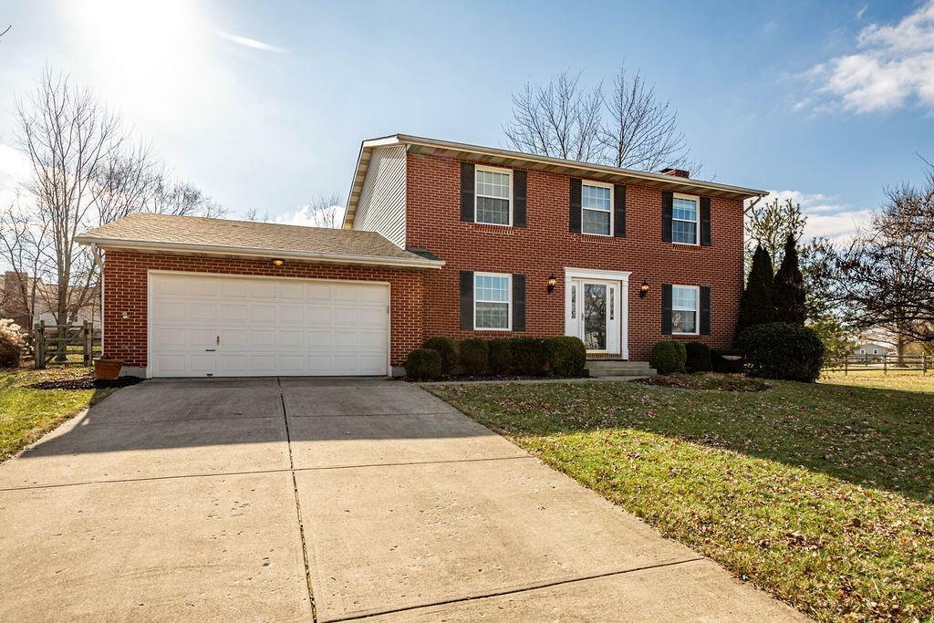 Property Photo: 6837 Oak Manor Dr OH 45044