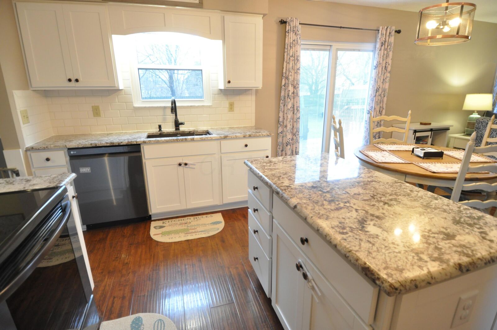 Property Photo:  4193 Demorest Cove Court  OH 43123 