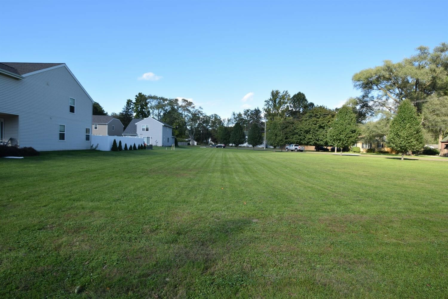 Property Photo:  104 Washington Avenue  IN 46304 