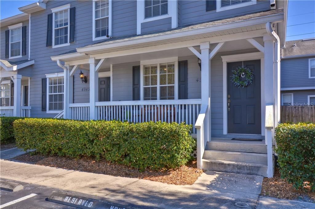Property Photo: 4943 Elizabeth Anne Circle FL 33616