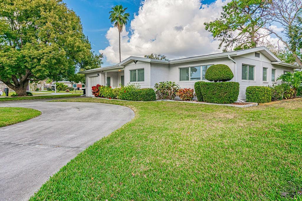 Property Photo:  1720 59th Street S  FL 33707 