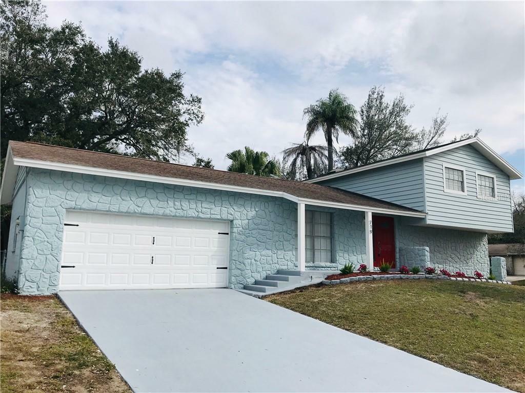 Property Photo:  719 Kingswood Loop  FL 33511 