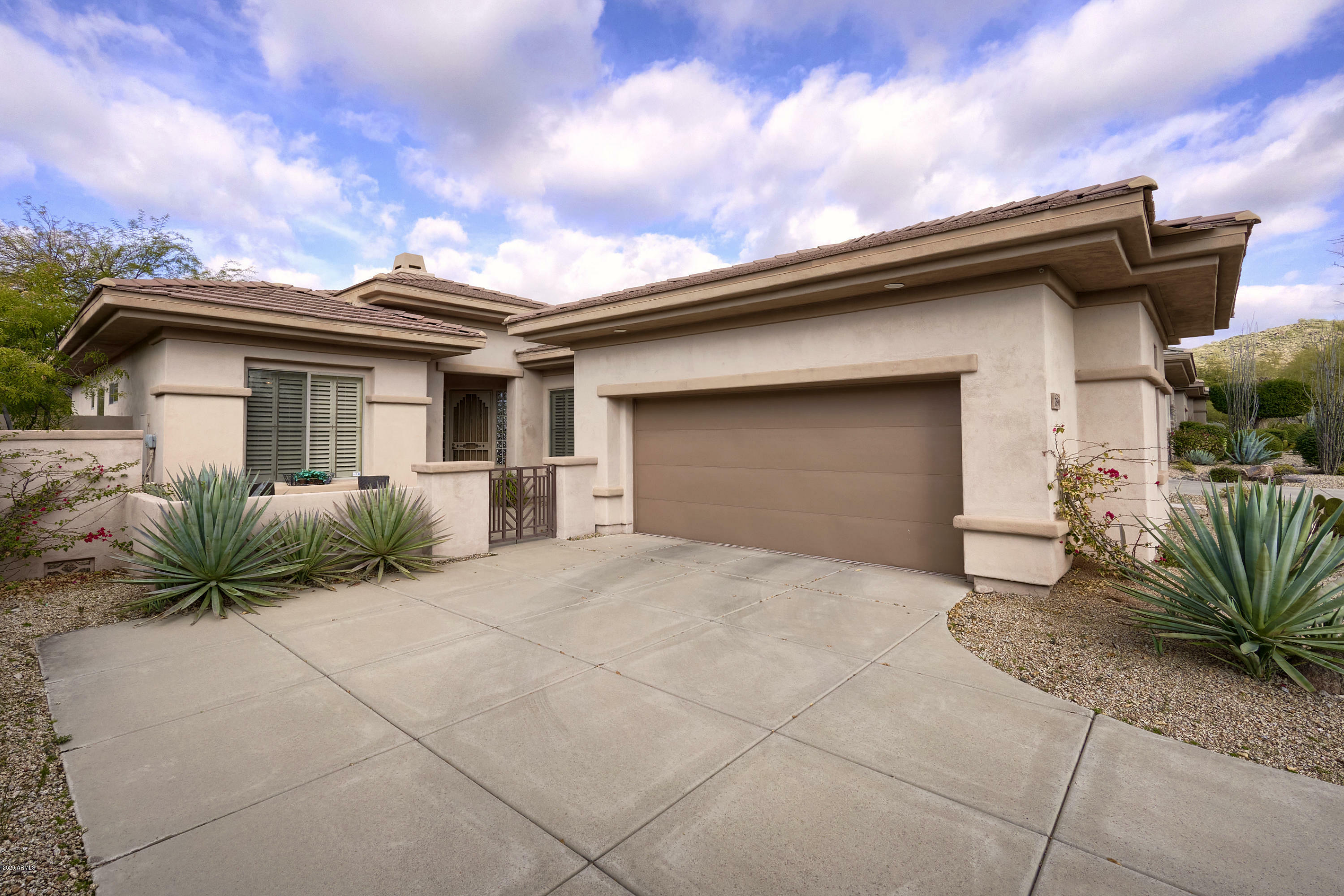 Property Photo:  7690 E Perola Drive  AZ 85266 