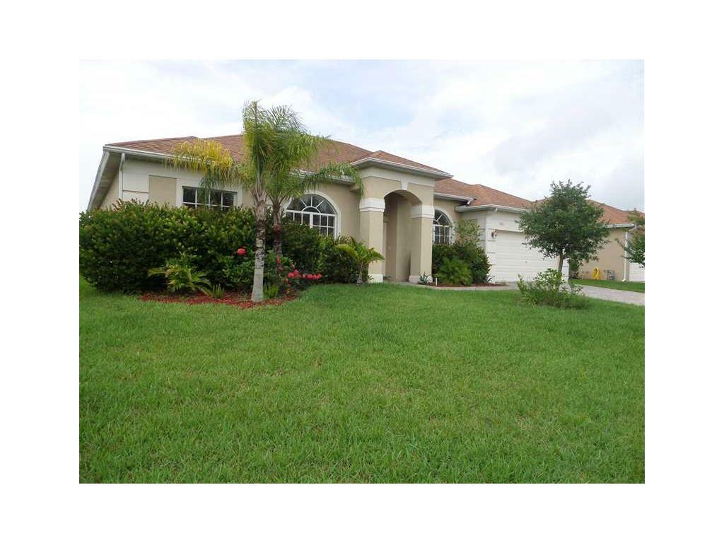 621 Tangelo Circle SW  Vero Beach FL 32968 photo