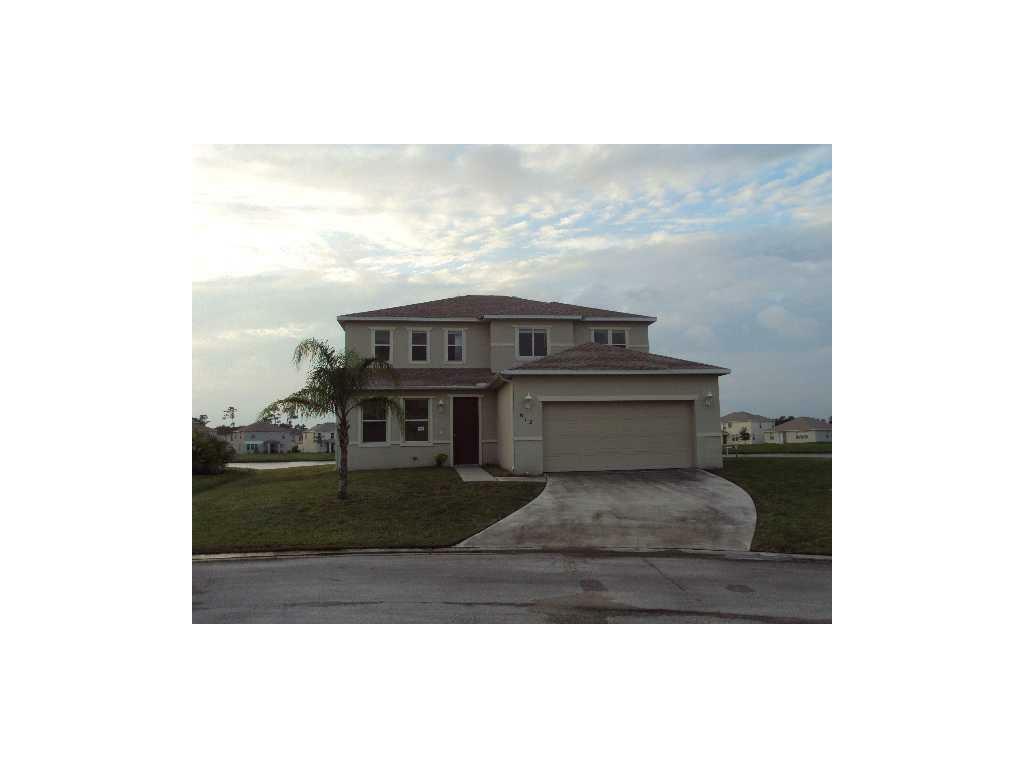 Property Photo:  