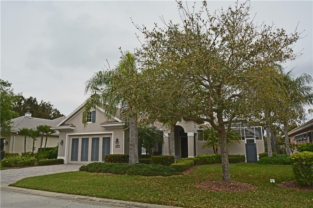 Property Photo:  2128 Autumn Lane  FL 32963 