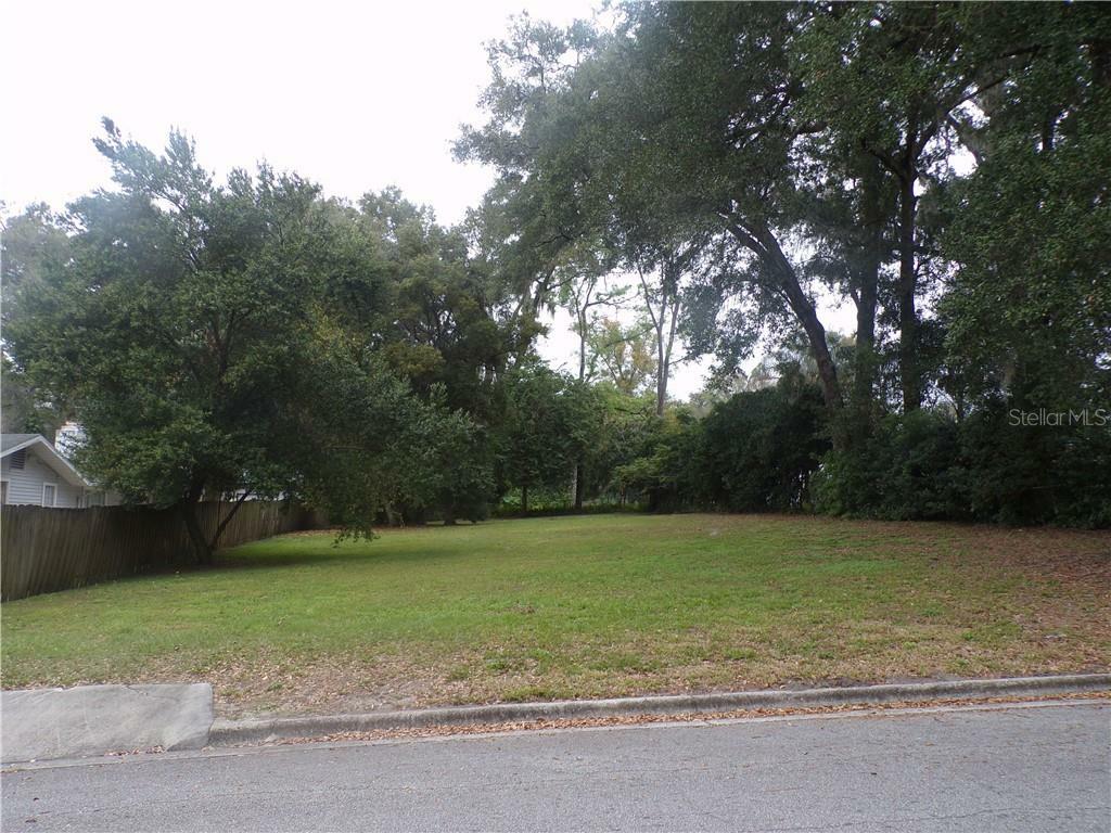 Property Photo:  821 E 8th Street  FL 32703 