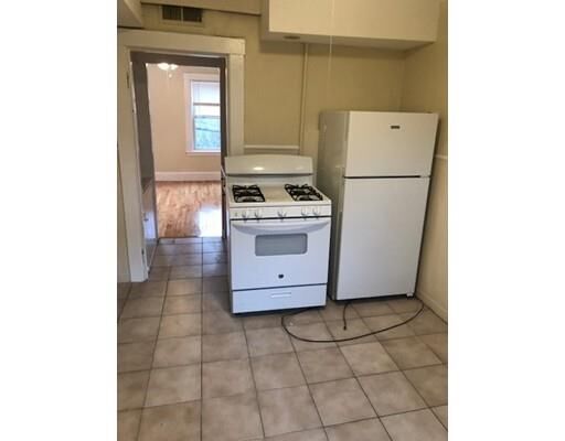 Property Photo:  17 Bay Street 2L  MA 02139 