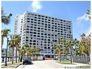 Property Photo:  200 SE 15th Rd 4D  FL 33129 