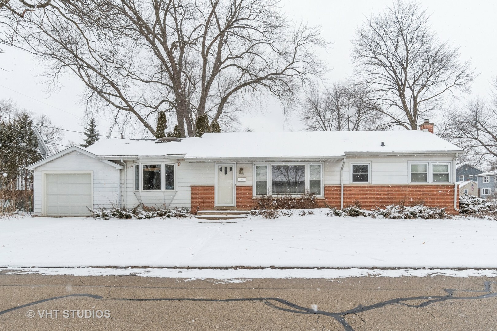 Property Photo:  209 West 12th Avenue  IL 60563 