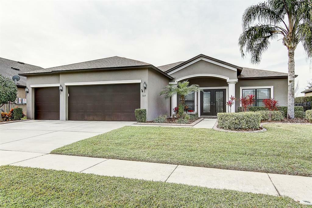 Property Photo:  309 Star Shell Drive  FL 33572 