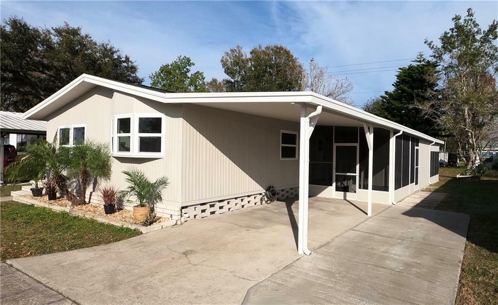 Property Photo: 26 Pelican Drive E FL 34677