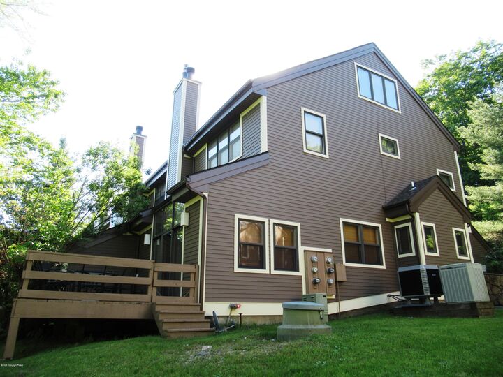 37 A Sky View Drive  East Stroudsburg PA 18302 photo