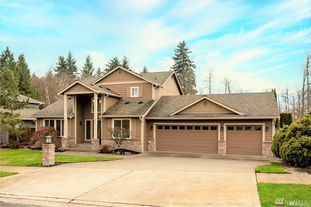 Property Photo:  1716 34th St SE  WA 98372 