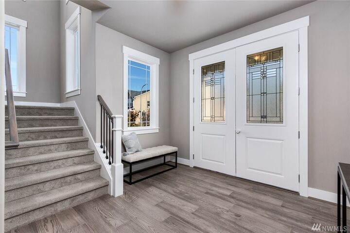 Property Photo:  563 Ilwaco Ave NE  WA 98059 