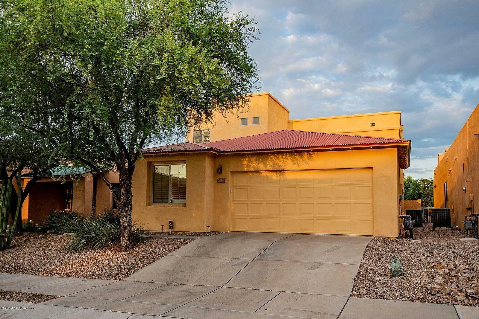 Property Photo:  2524 N Yellow Flower Trail  AZ 85715 