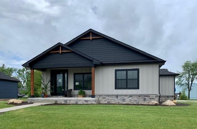 Property Photo: 4707 Hyde Park Drive IN 46383