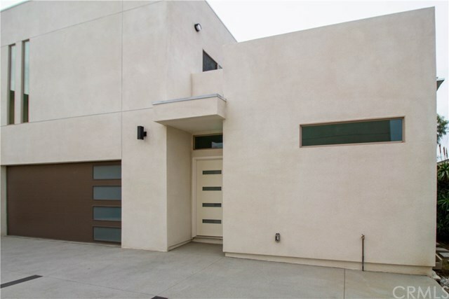 Property Photo:  16509 Manhattan Place  CA 90247 