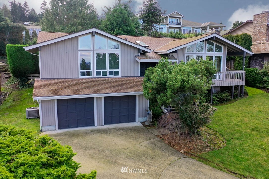 Property Photo: 14803 SE 49th Street WA 98006