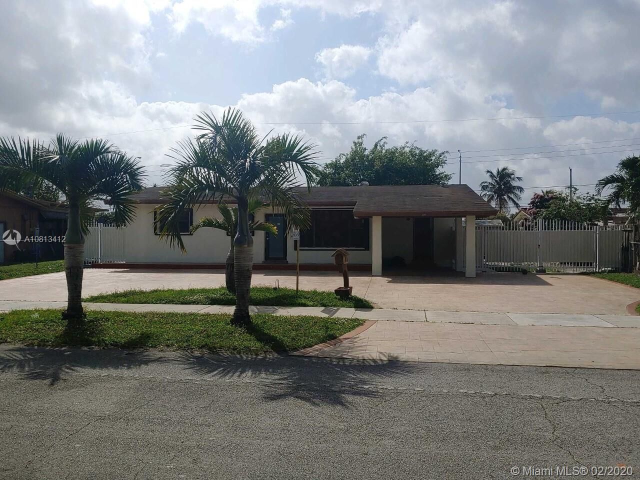 Property Photo: 770 W 53rd Ter FL 33012